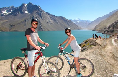 Tour de bicicleta privado na Cordilheira dos Andes – Cajon del Maipo & Embalse el Yeso