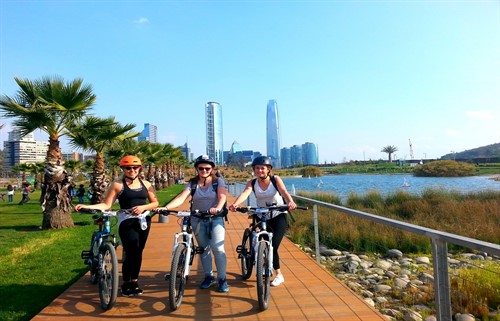 Parque Bicentenario Biking