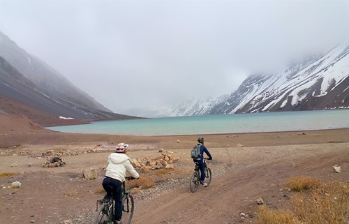 El Yeso Dam Bike Tour